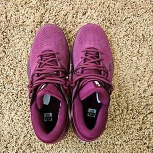 JORDAN FLIGHT  SIZE 6.5 US